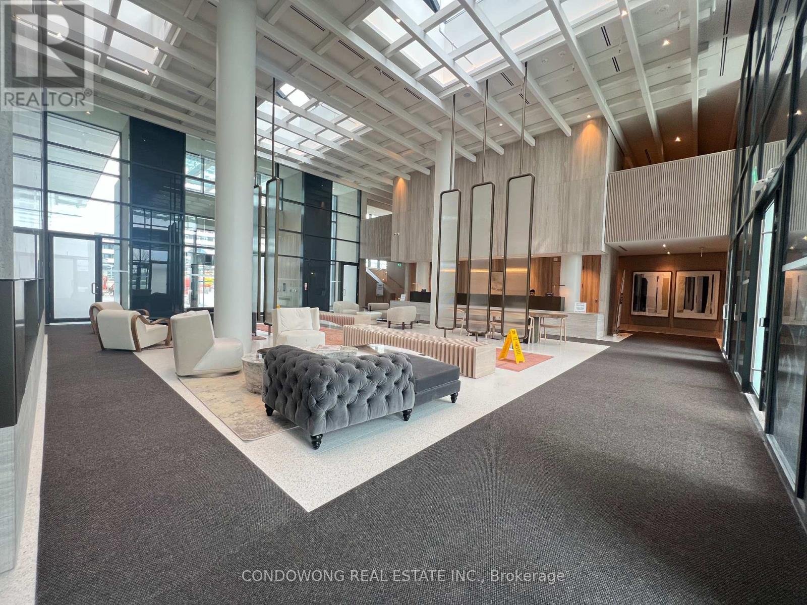 Photo 11 of 4006 195 Commerce Street, Vaughan ON