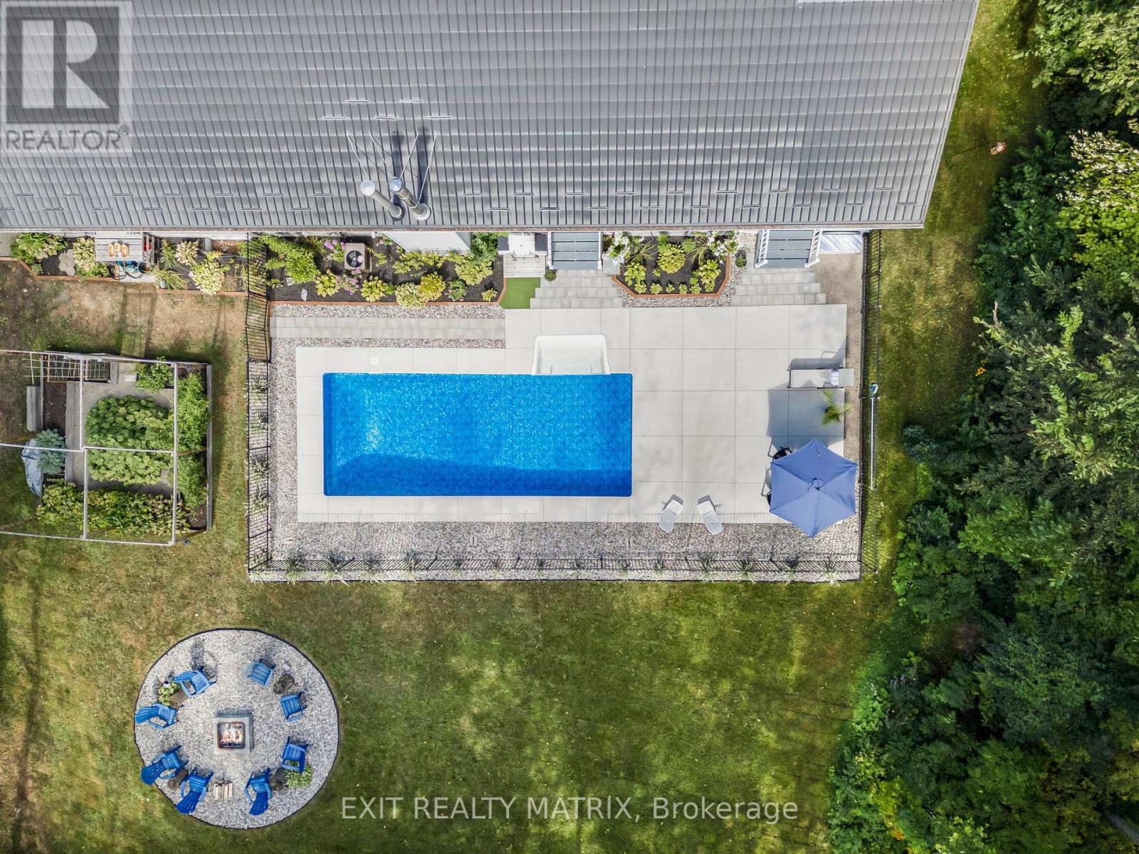 Photo 16 of 1736 Groves Road, Russell ON