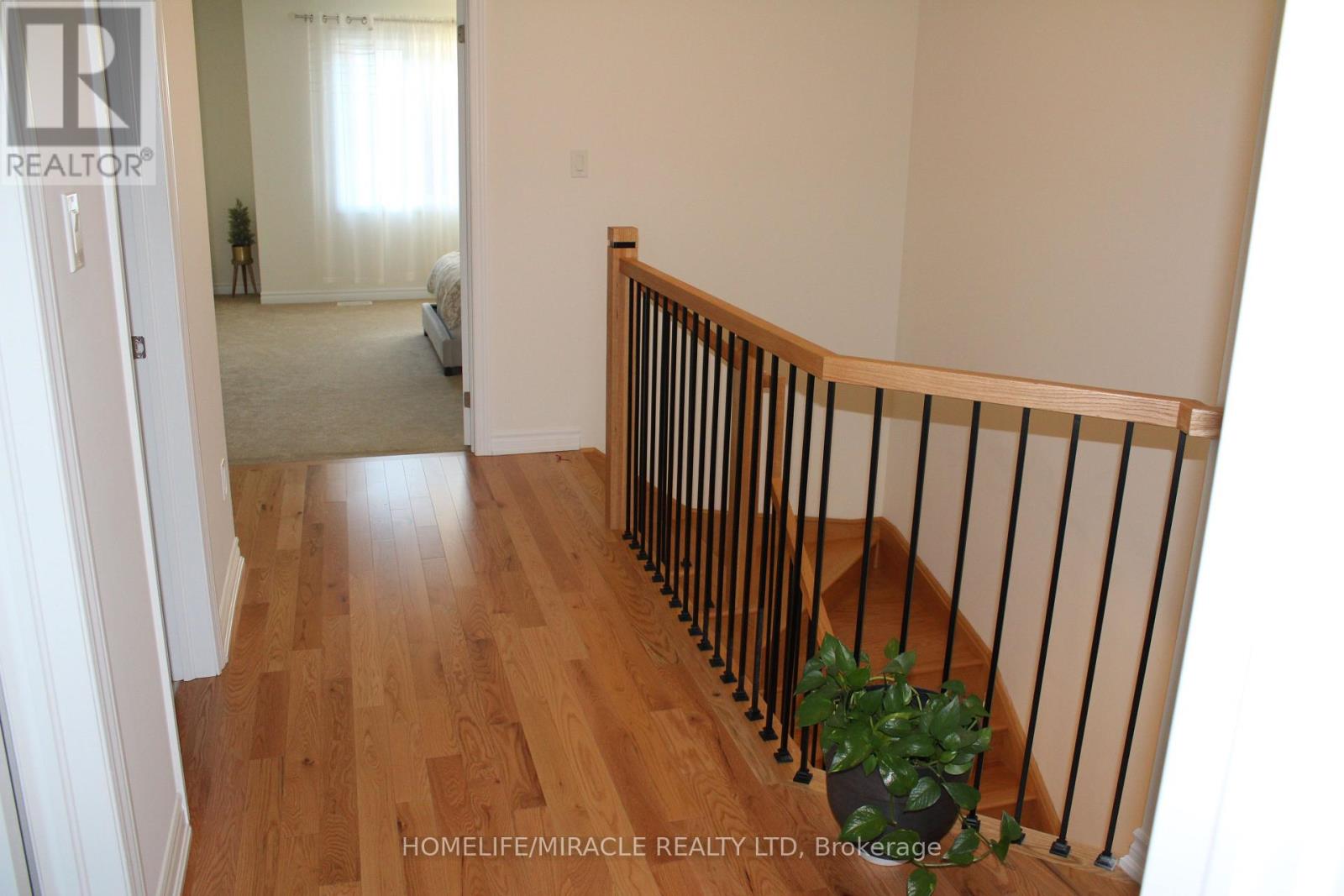 Photo 13 of 1108 Cameo Street, Pickering ON