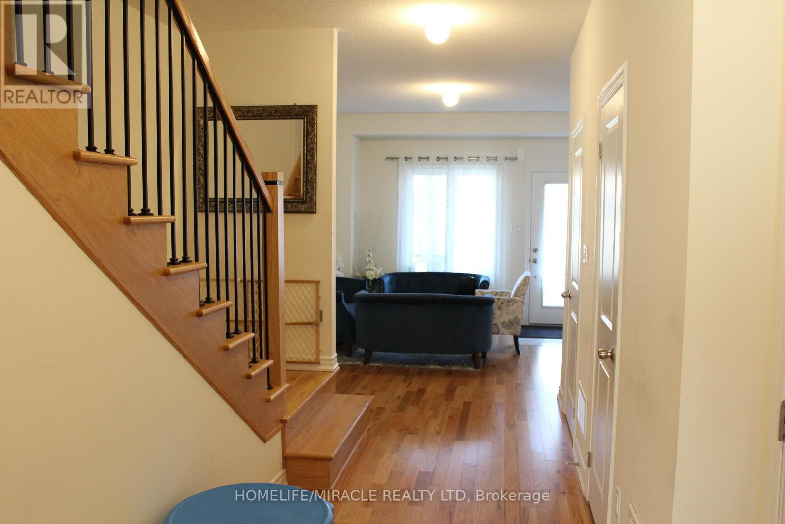 Photo 14 of 1108 Cameo Street, Pickering ON