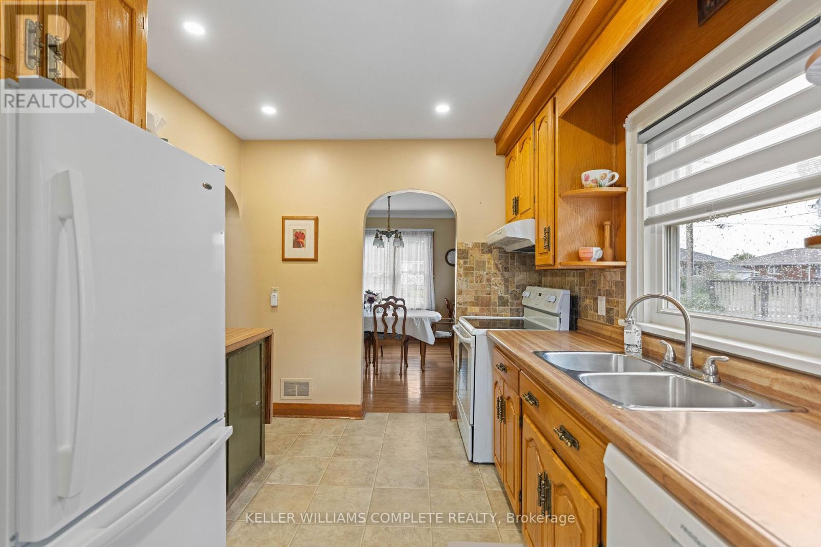 Photo 22 of 109 Highland Avenue, Port Colborne ON