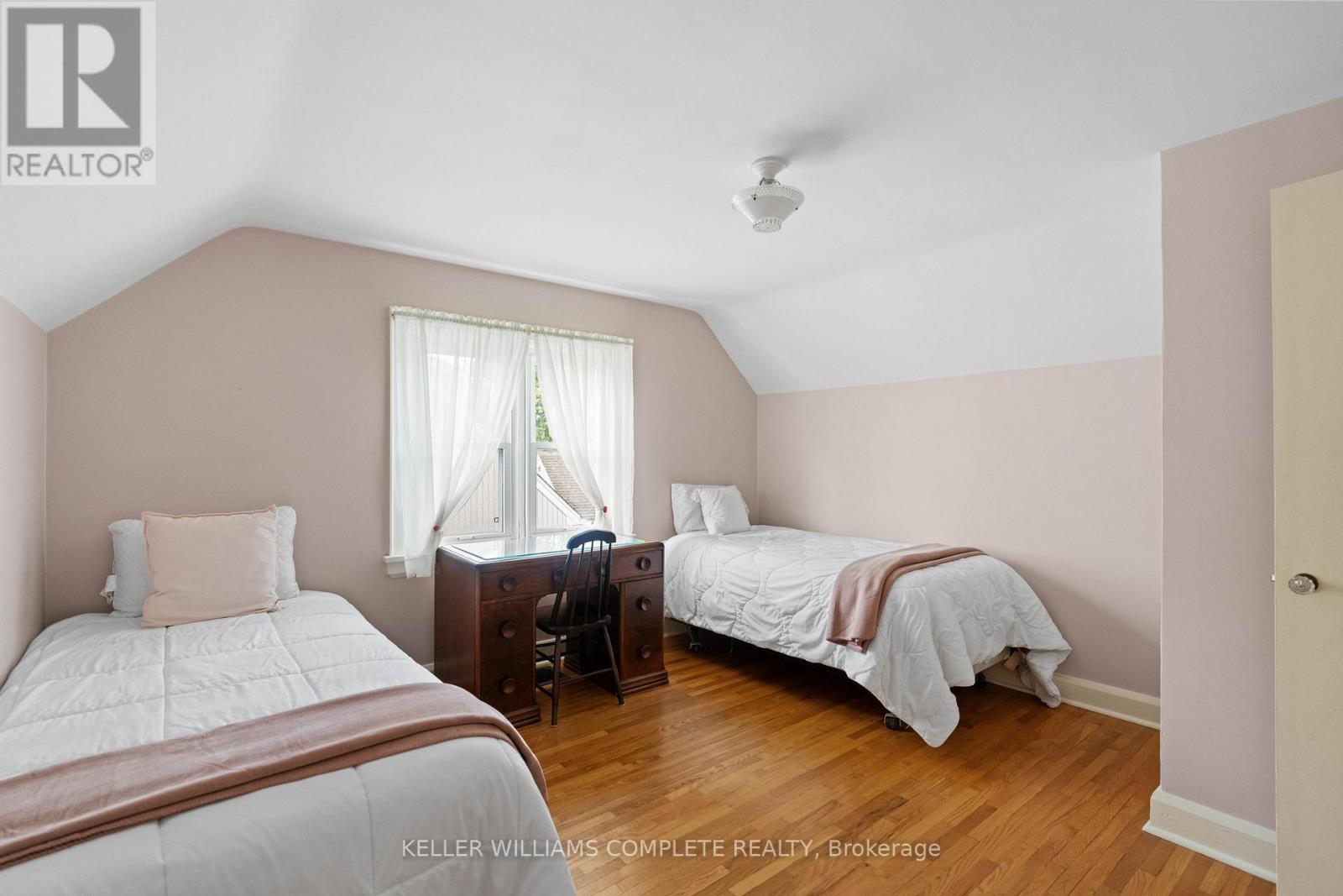 Photo 9 of 109 Highland Avenue, Port Colborne ON