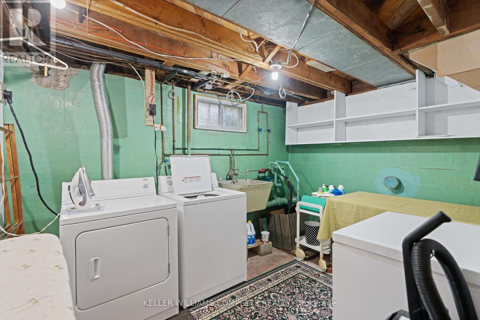 Photo 5 of 109 Highland Avenue, Port Colborne ON