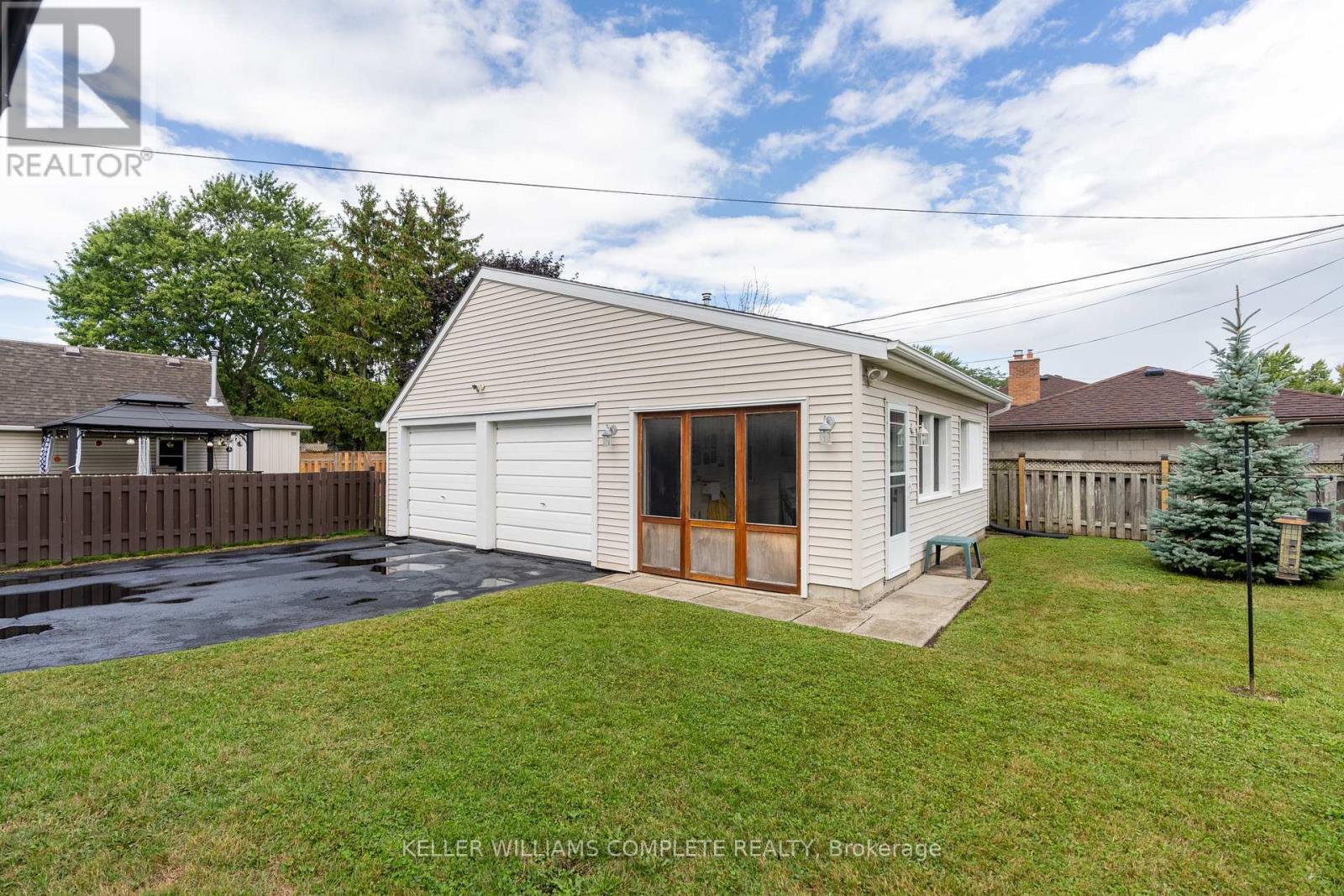 Photo 29 of 109 Highland Avenue, Port Colborne ON