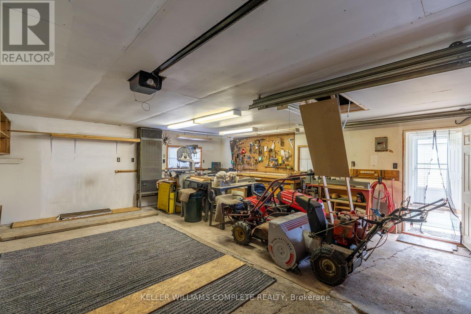 Photo 35 of 109 Highland Avenue, Port Colborne ON