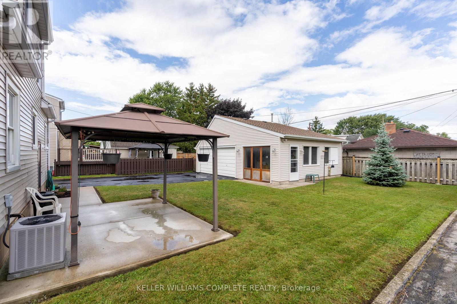 Photo 17 of 109 Highland Avenue, Port Colborne ON