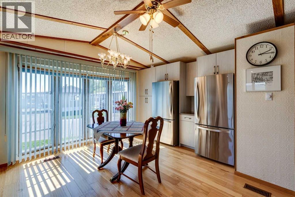 Photo 8 of 101 99 Arbour Lake Road Nw, Calgary AB