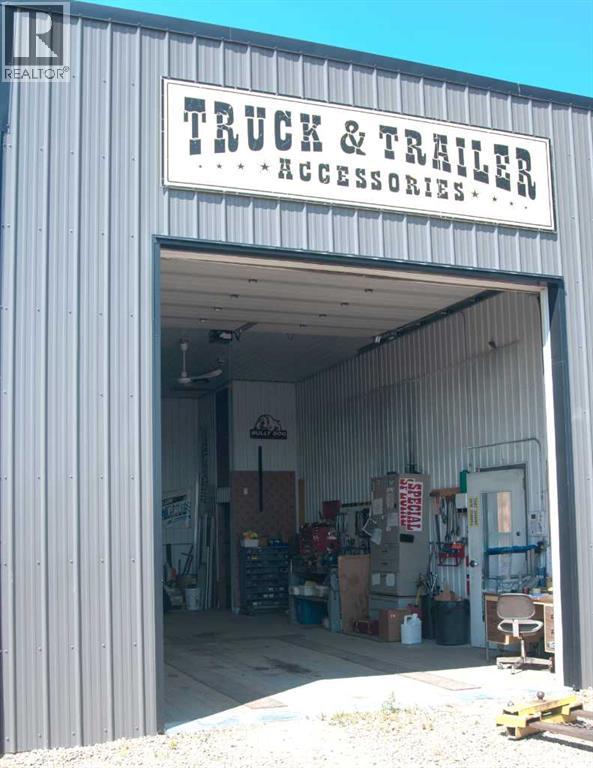 625 11 Street - Photo 3 of 3, Bassano, Alberta