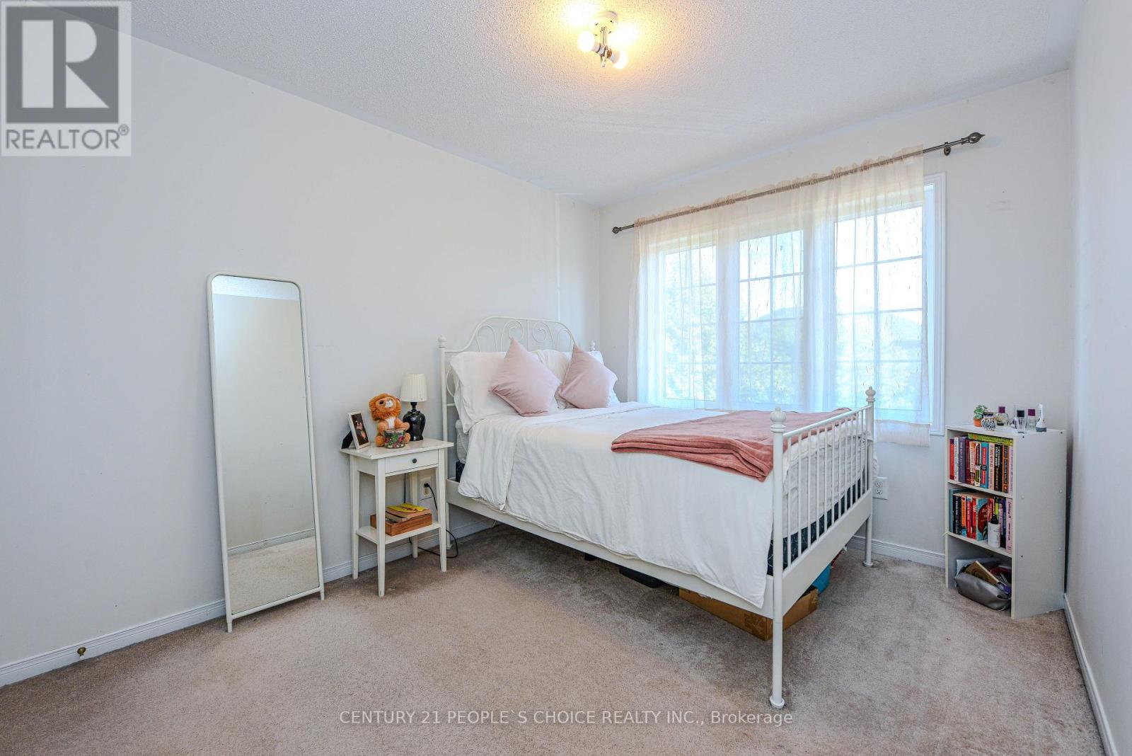 Photo 15 of 2043 Fiddlers Way, Oakville ON