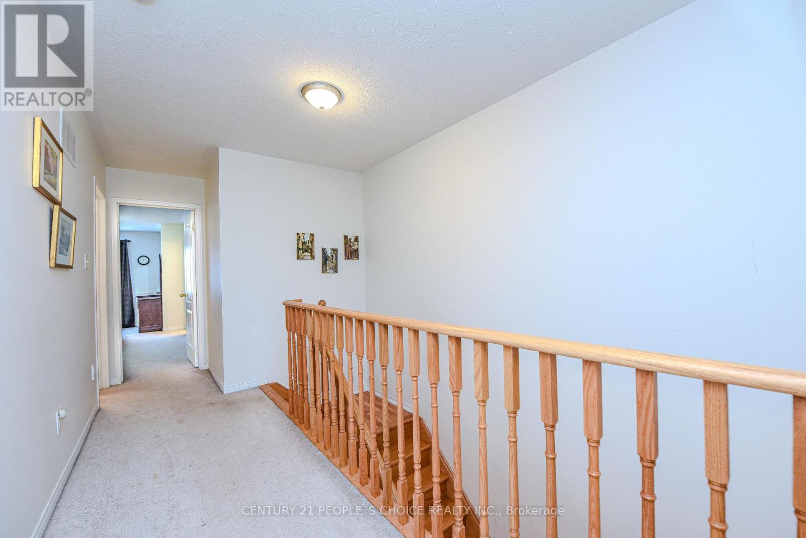 Photo 10 of 2043 Fiddlers Way, Oakville ON
