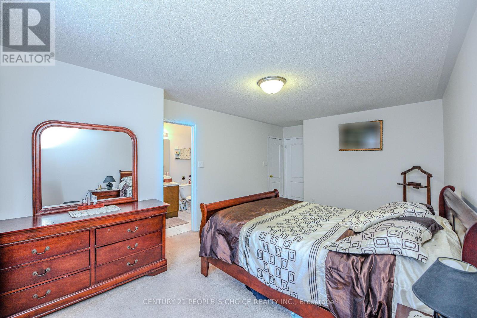 Photo 6 of 2043 Fiddlers Way, Oakville ON