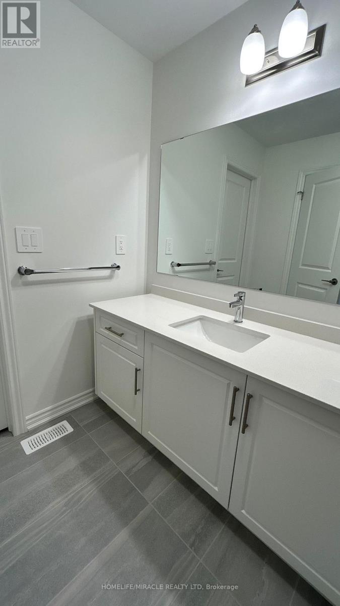 Photo 2 of 1431 Savoline Boulevard, Milton ON