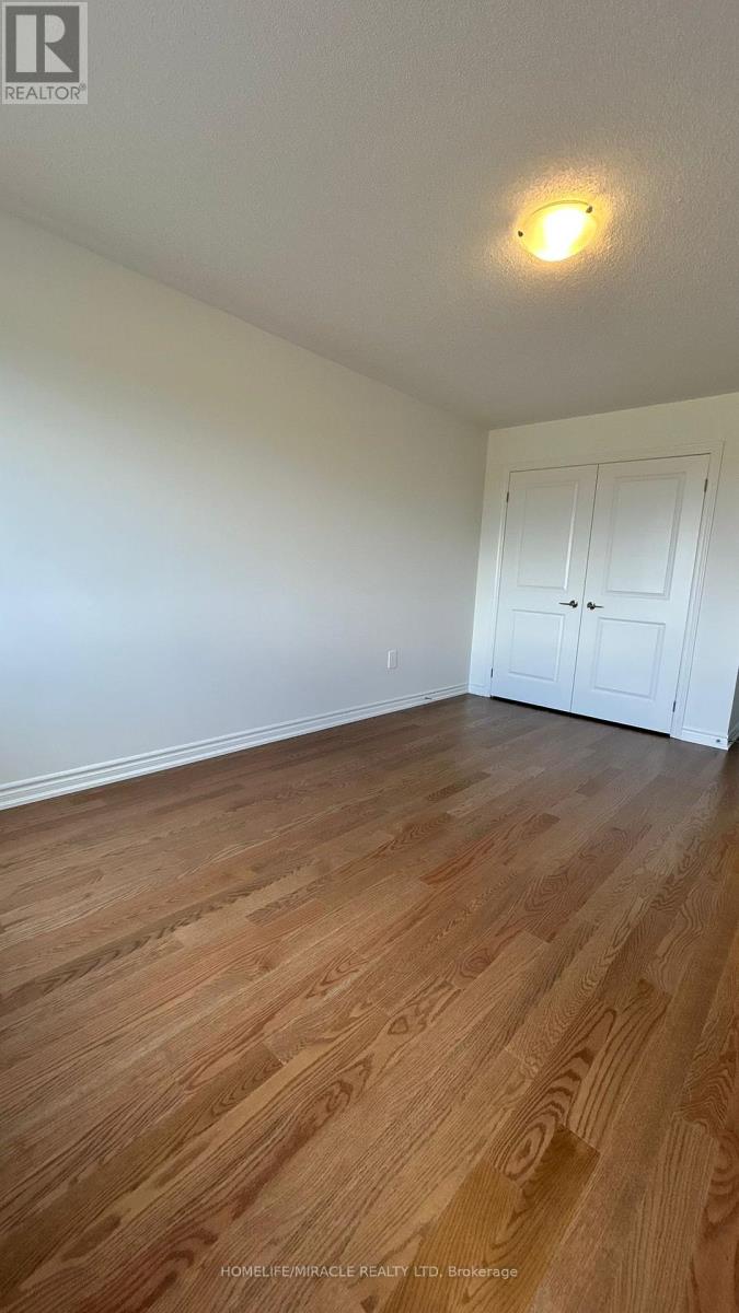 Photo 3 of 1431 Savoline Boulevard, Milton ON