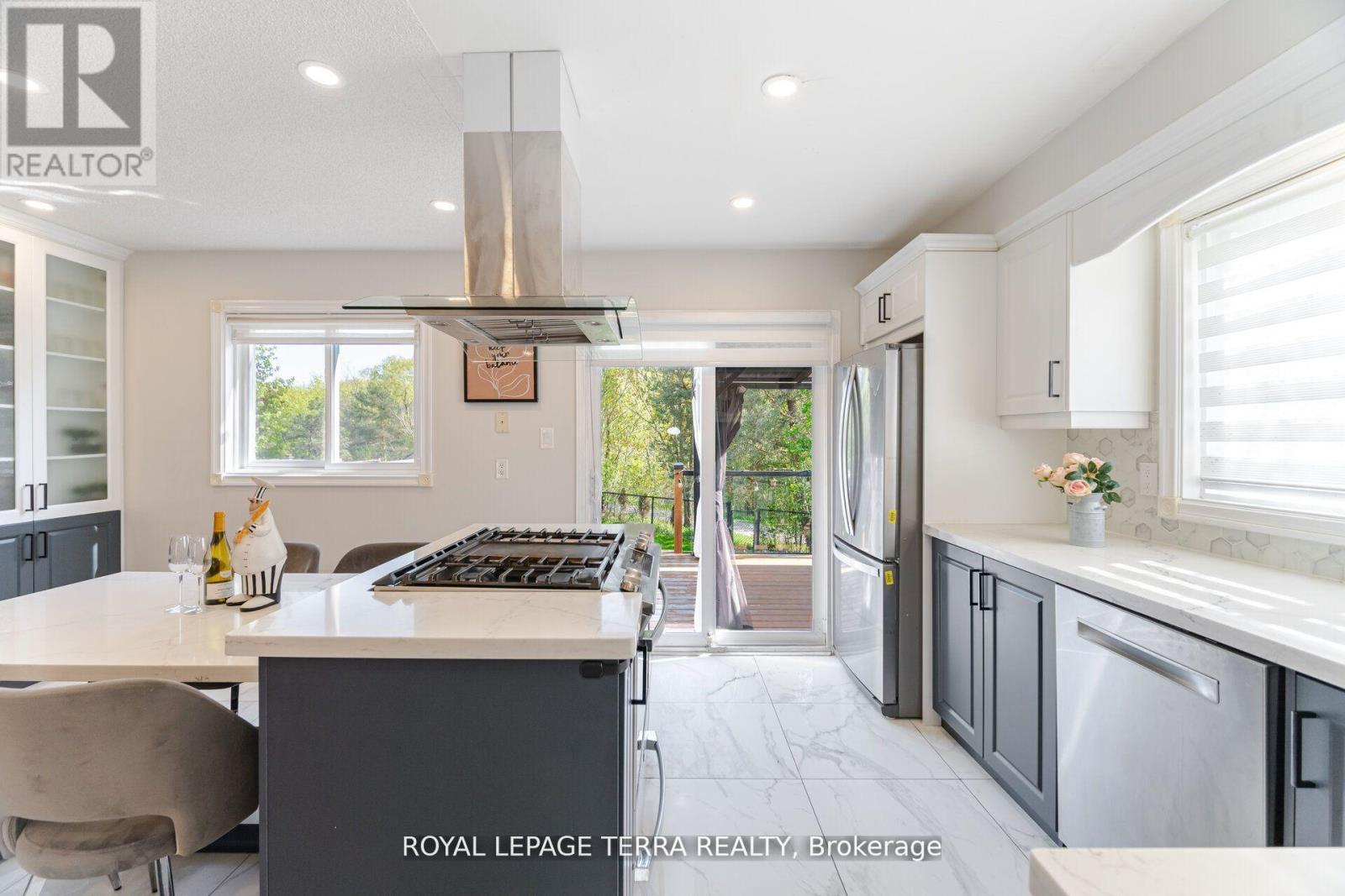 Photo 16 of 3407 Nighthawk Trail, Mississauga ON