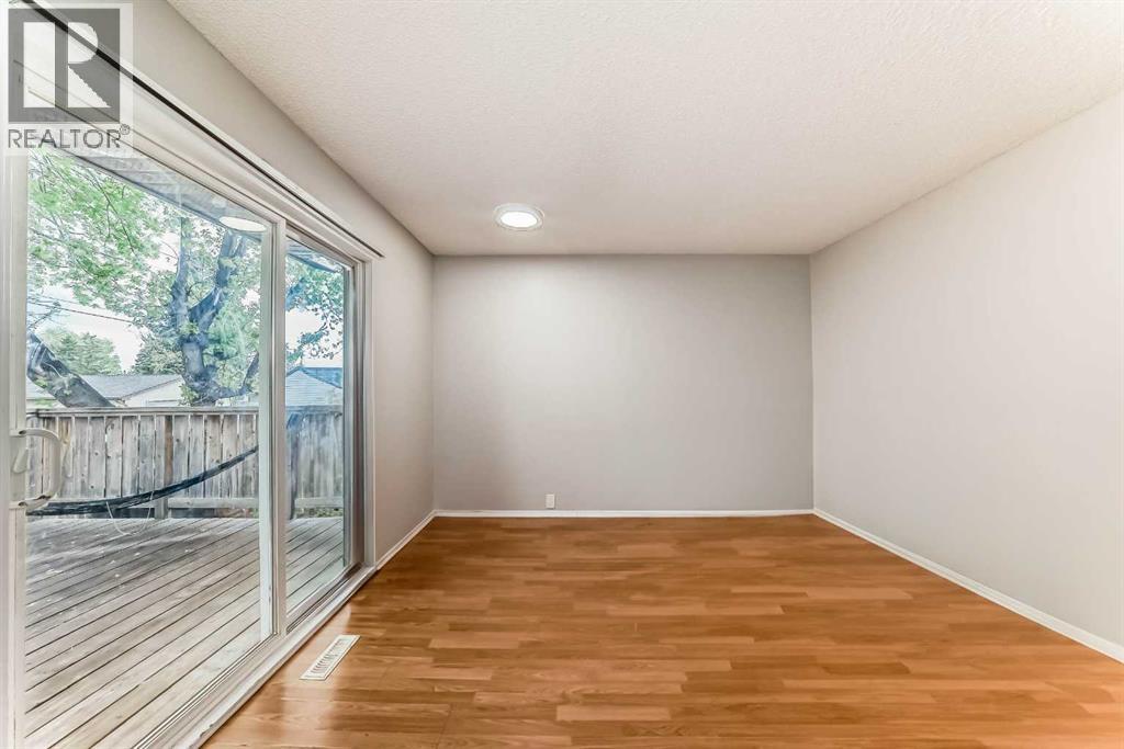 Photo 25 of 1019 Canfield Crescent Sw, Calgary AB