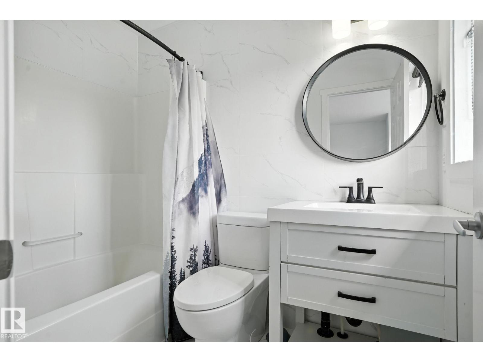 Photo 18 of 11316 167 B Av Nw, Edmonton AB