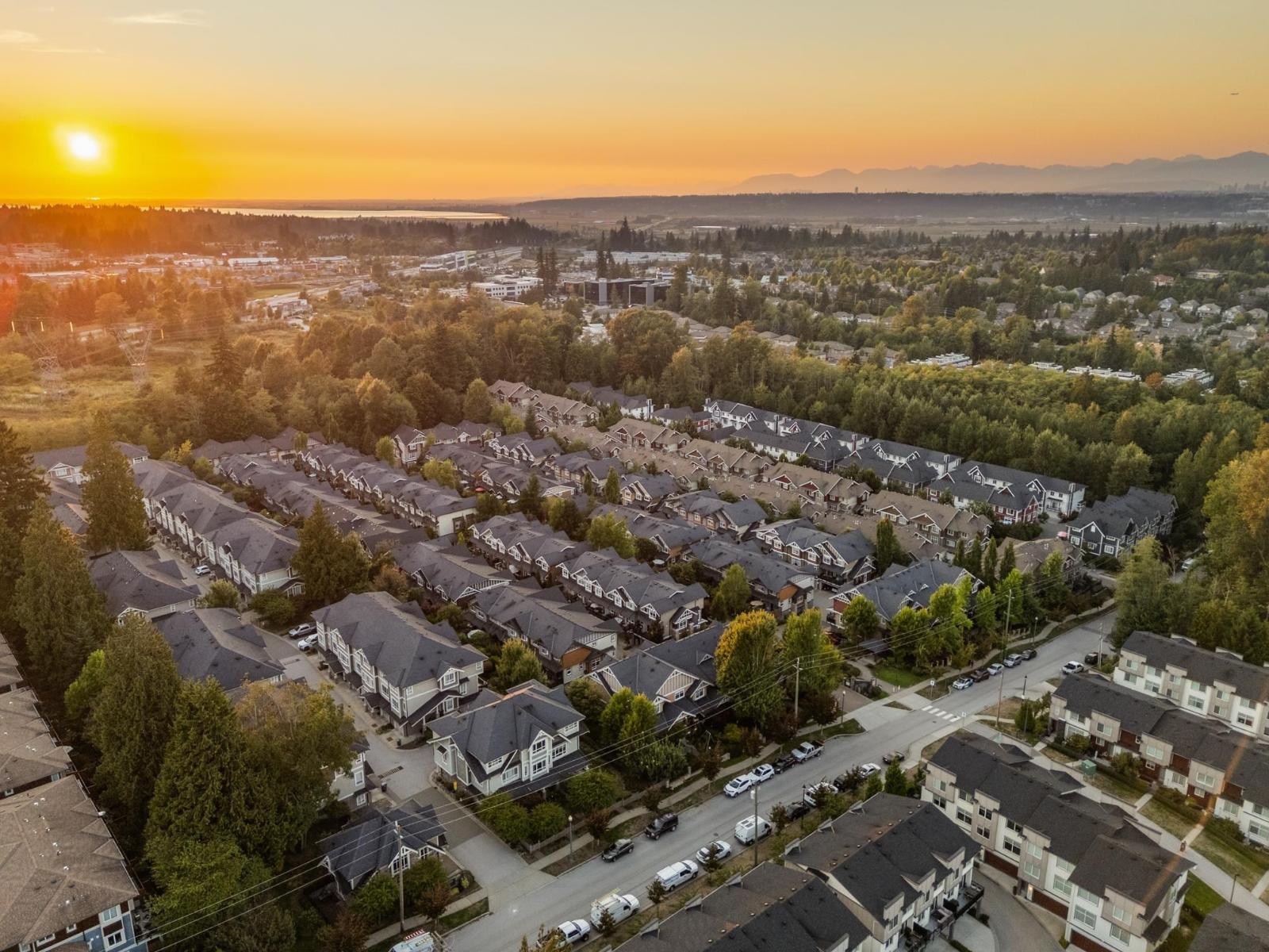 Photo 11 of 101 2979 156 Street, Surrey BC