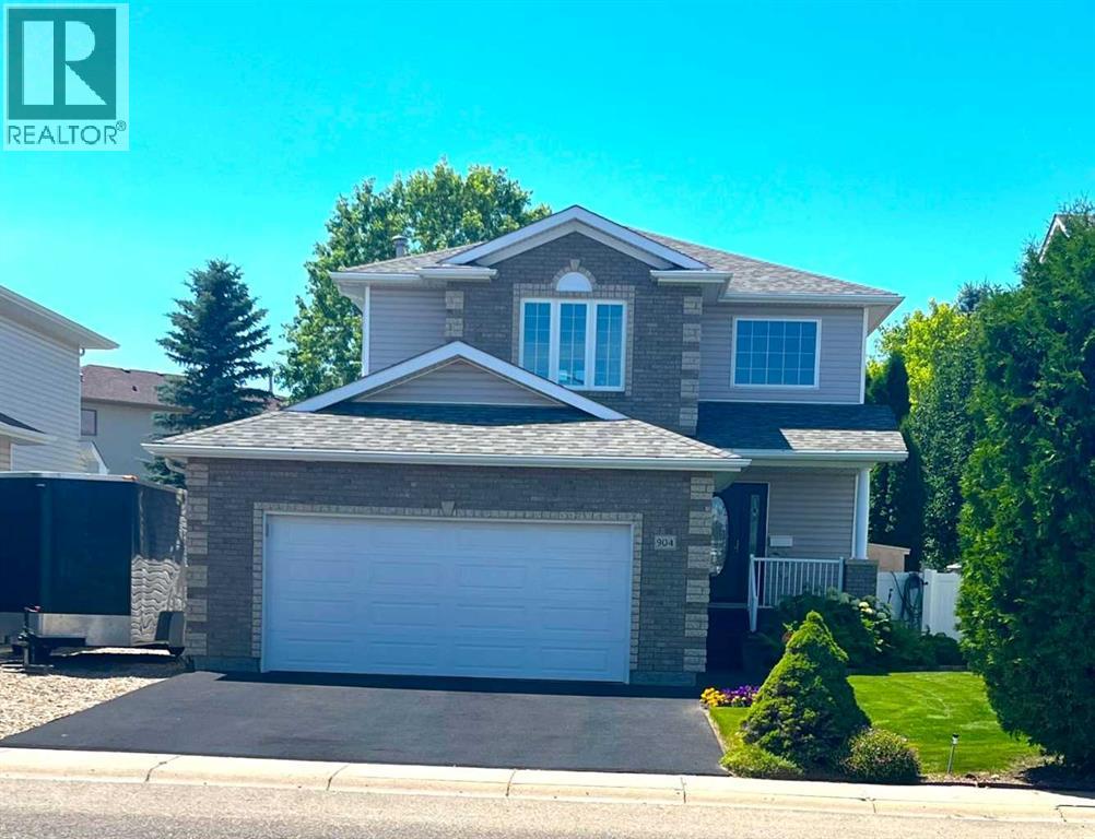 Photo 23 of 904 Spruce Way Se, Medicine Hat AB
