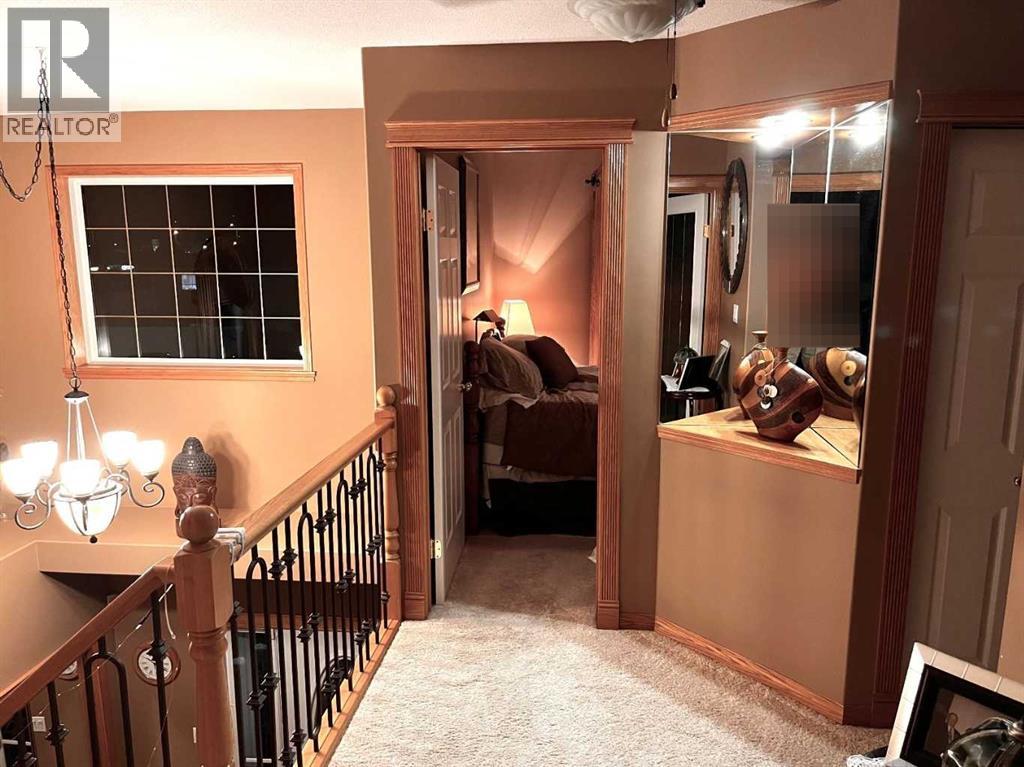 Photo 37 of 904 Spruce Way Se, Medicine Hat AB