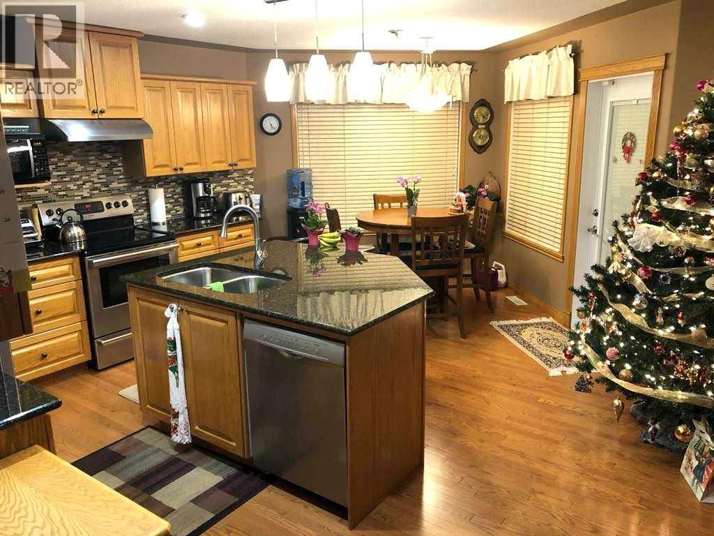 Photo 25 of 904 Spruce Way Se, Medicine Hat AB