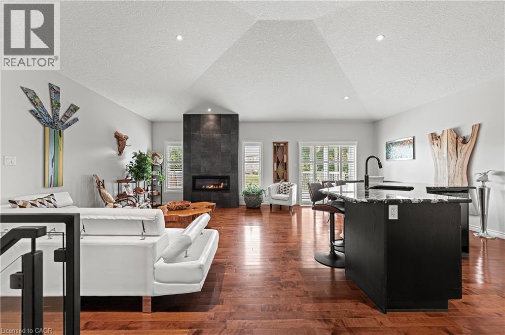 Photo 48 of 152 Devonshire Drive Unit 18, New Hamburg ON