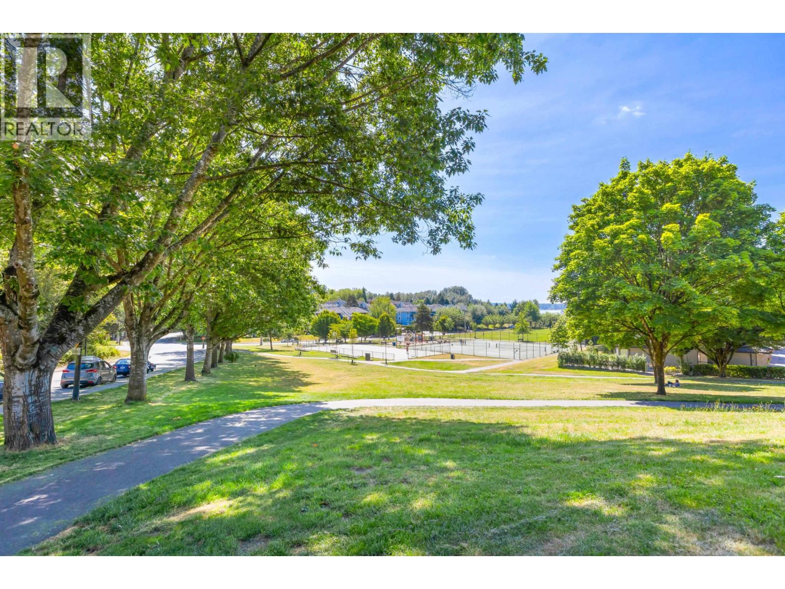Photo 3 of 207 11595 Fraser Street, Maple Ridge BC