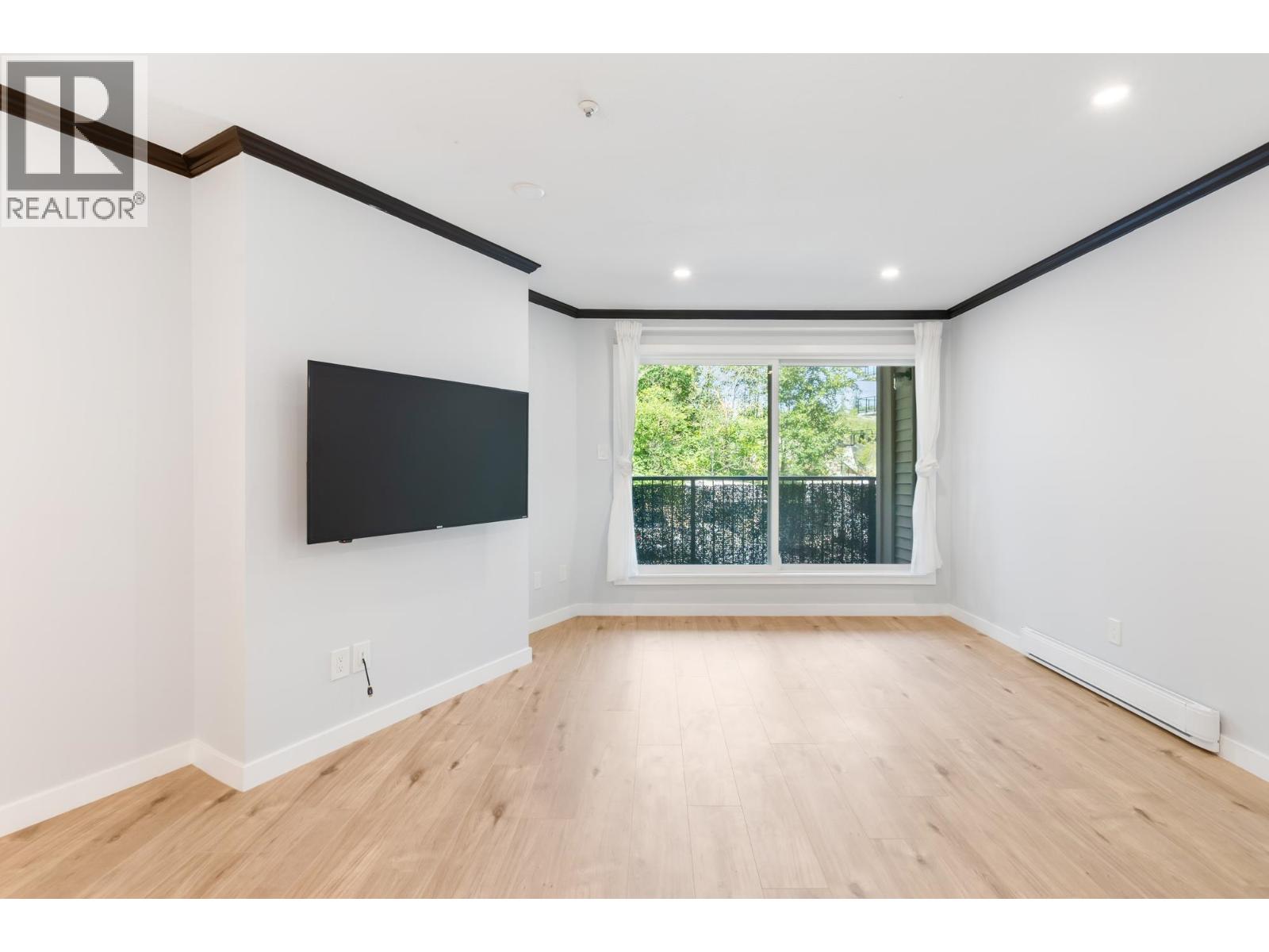 Photo 25 of 207 11595 Fraser Street, Maple Ridge BC