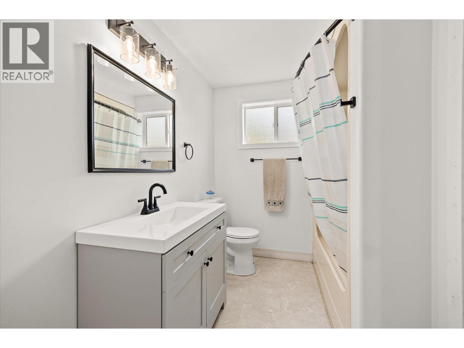  5749 MacKenzie Road, Peachland