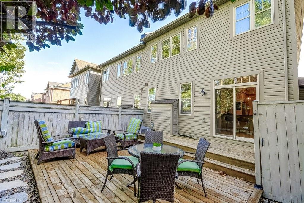 Photo 26 of 45 Cathedral Street, Waterdown ON