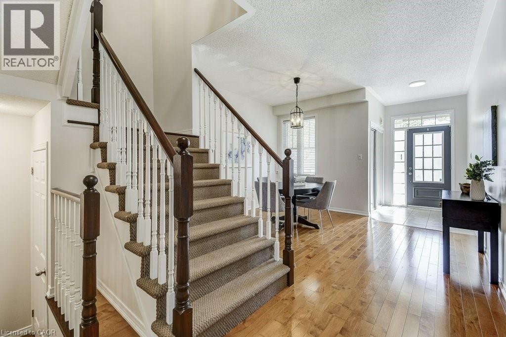 Photo 6 of 45 Cathedral Street, Waterdown ON