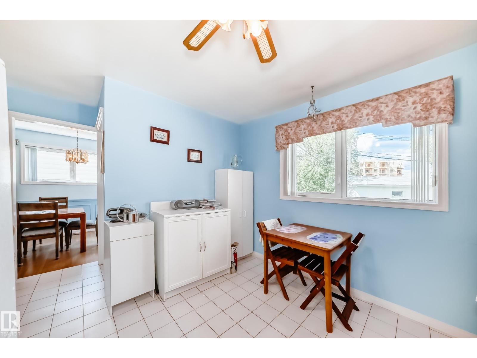Photo 17 of 8602 158 St Nw, Edmonton AB