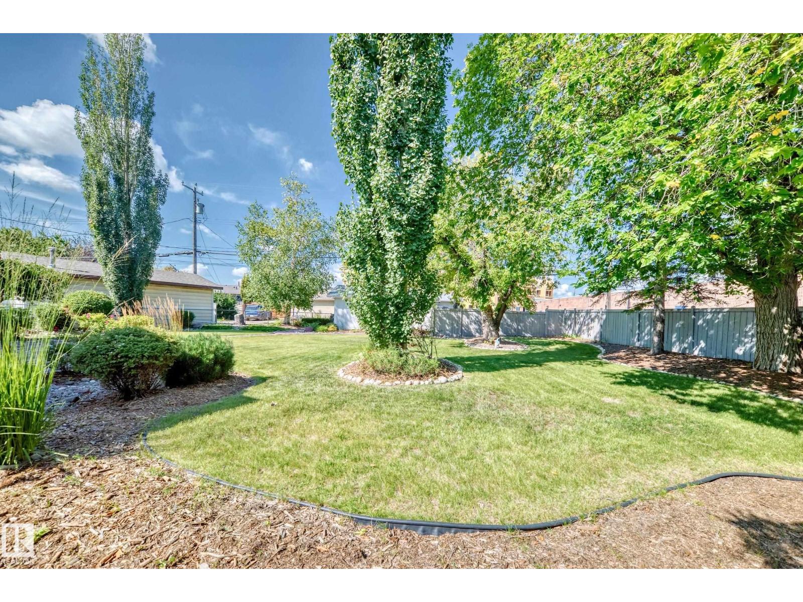 Photo 41 of 8602 158 St Nw, Edmonton AB