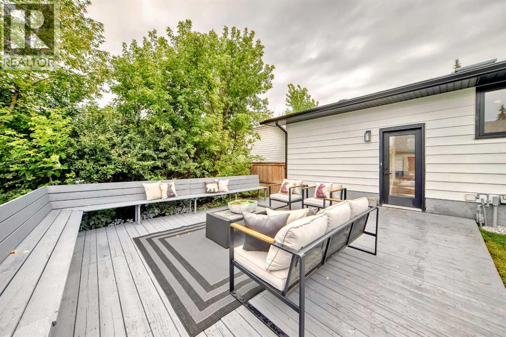 Photo 43 of 636 Cedarille Way Sw, Calgary AB