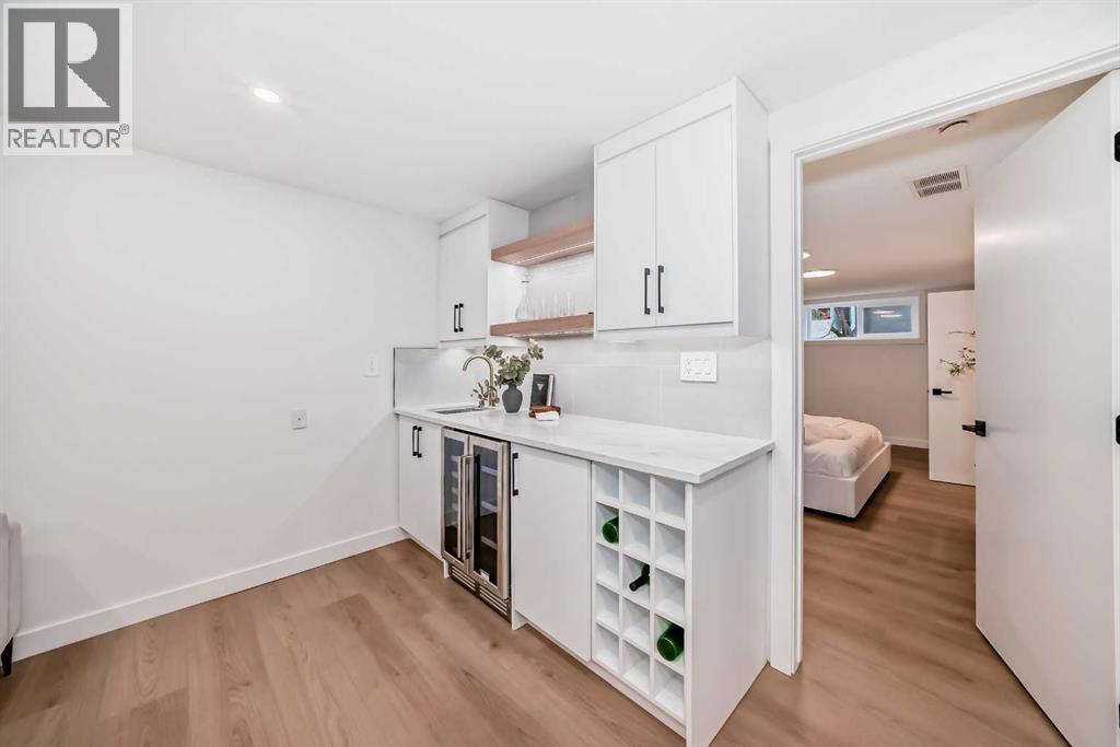 Photo 36 of 636 Cedarille Way Sw, Calgary AB