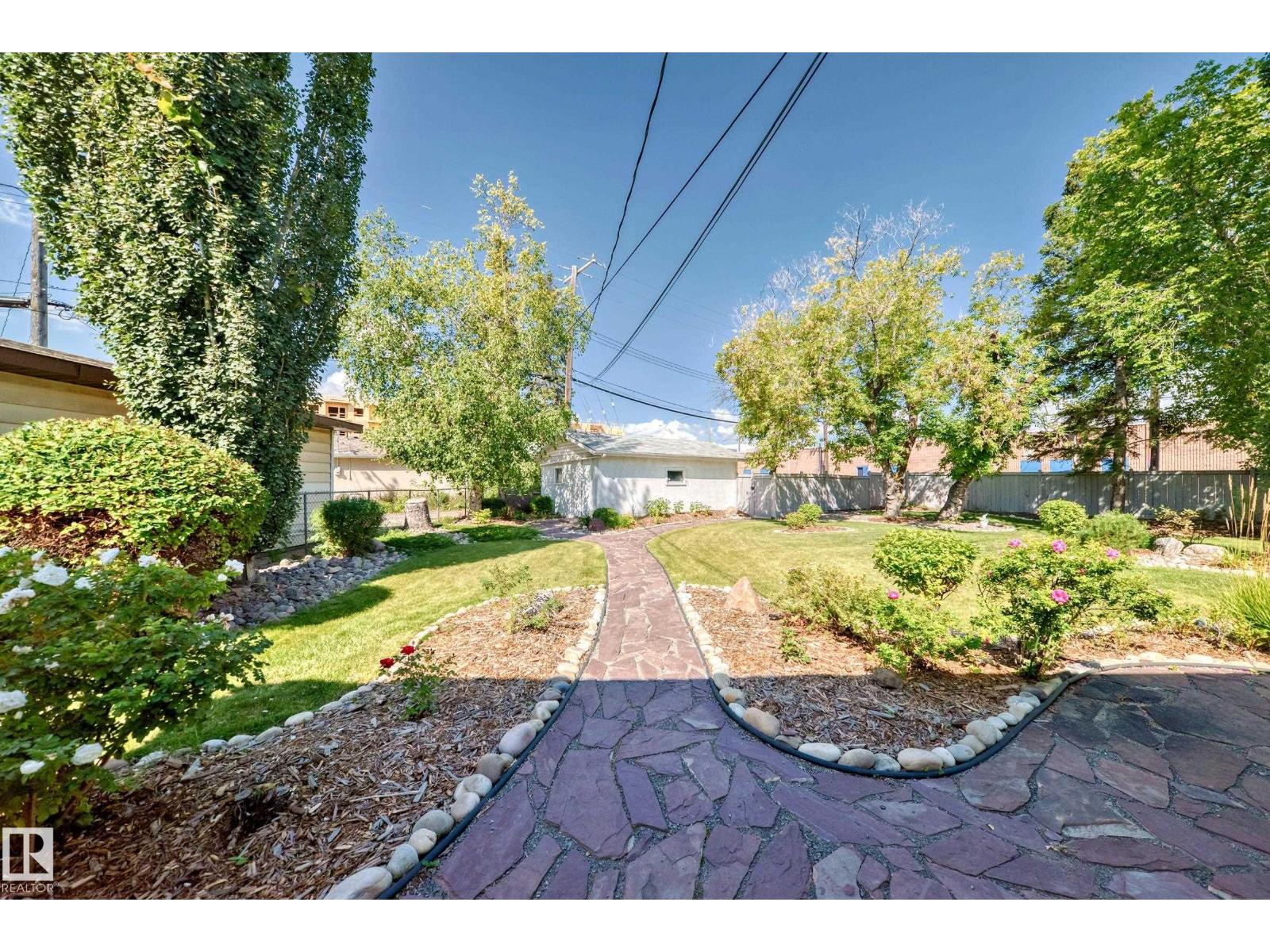 Photo 44 of 8602 158 St Nw, Edmonton AB