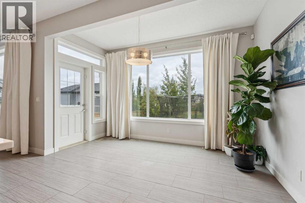 Single Family House for Sale in  Sherwood Gate NW Sherwood Calgary 