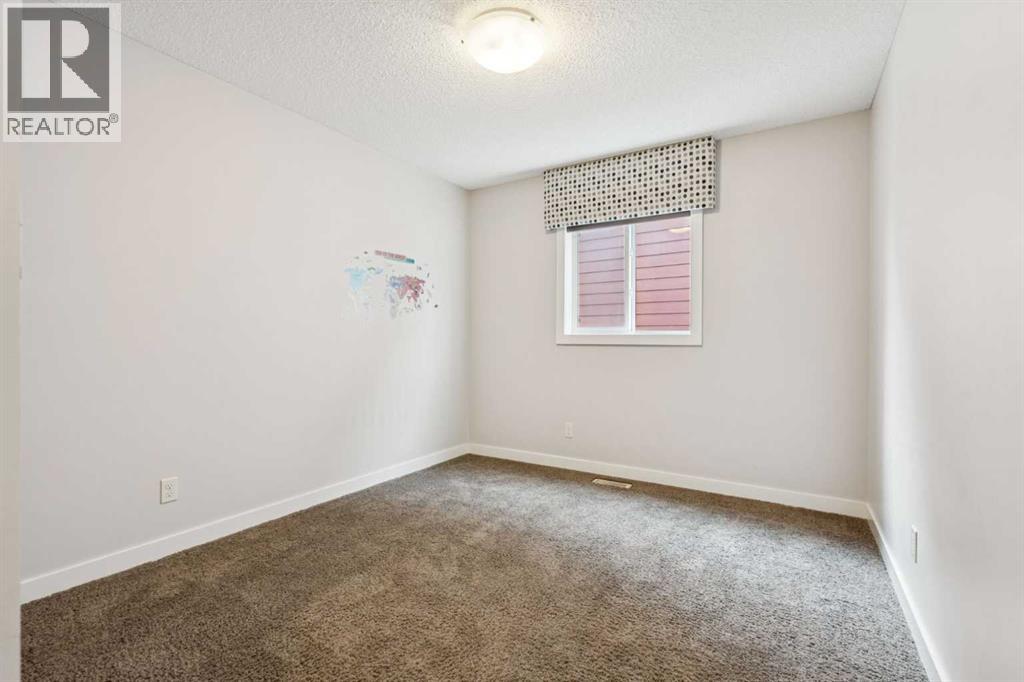 Single Family House for Sale in  Sherwood Gate NW Sherwood Calgary 