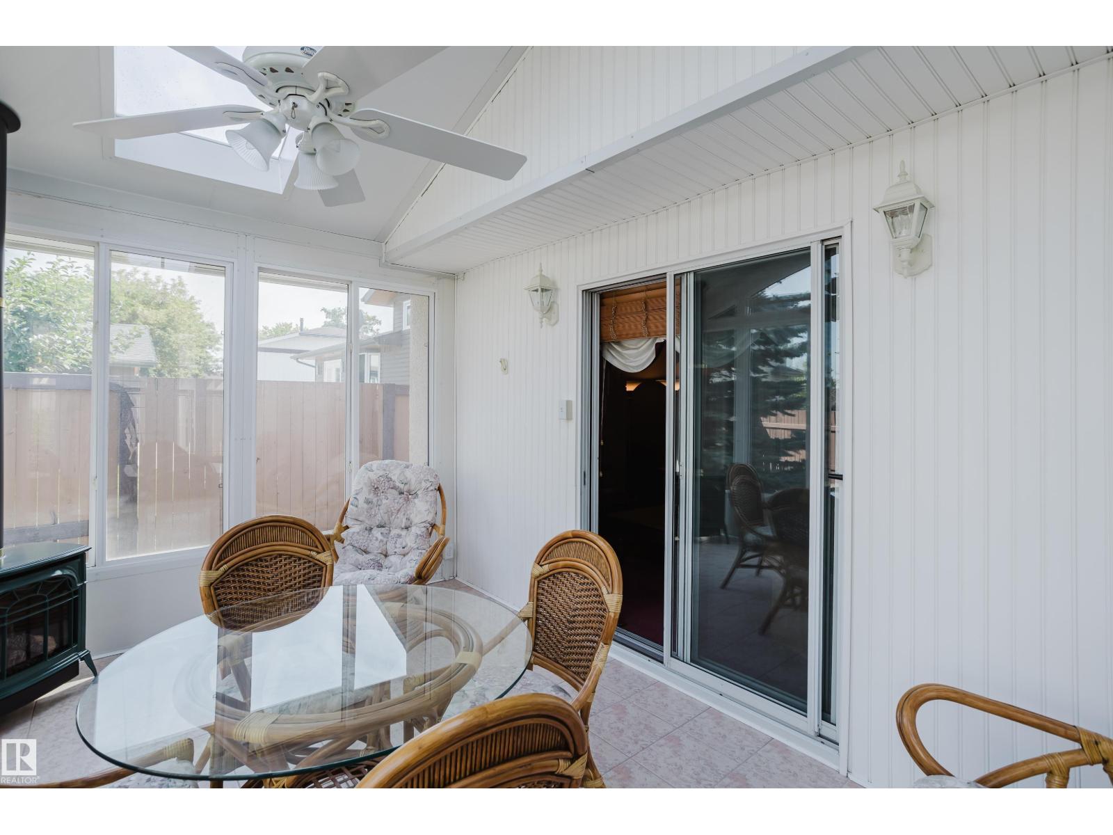 Photo 32 of 17021 108 St Nw, Edmonton AB