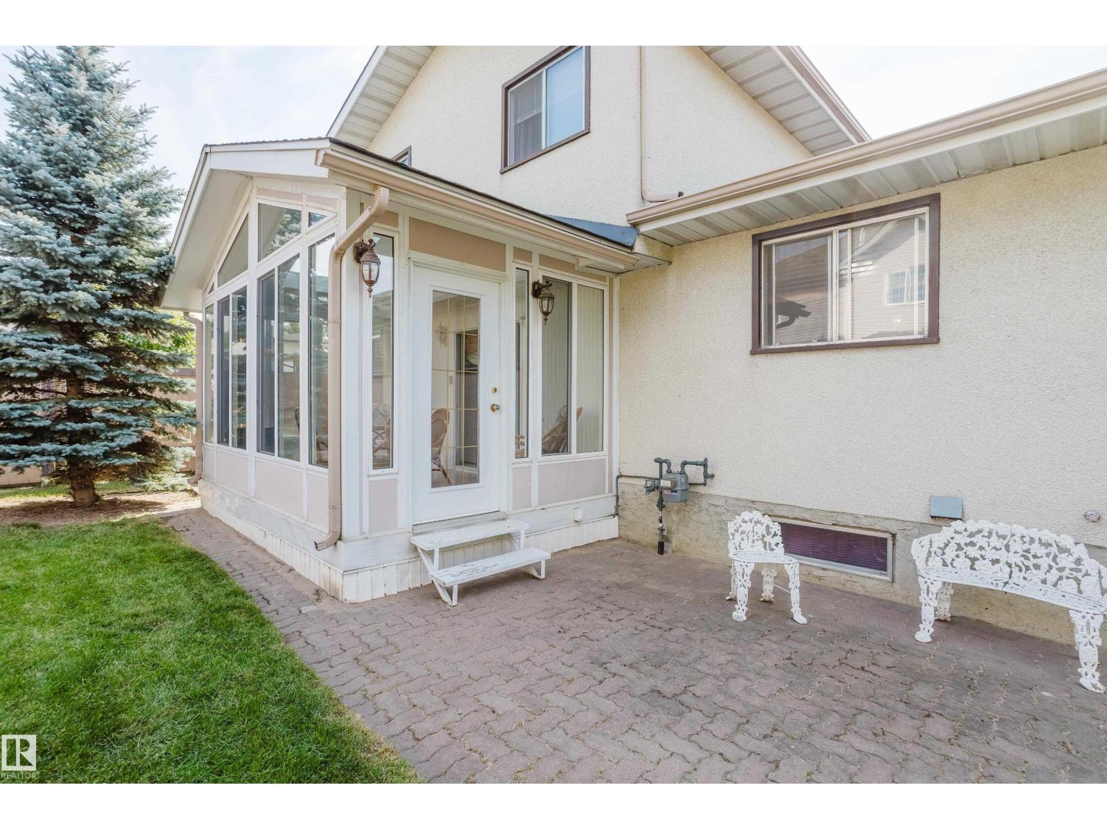Photo 36 of 17021 108 St Nw, Edmonton AB