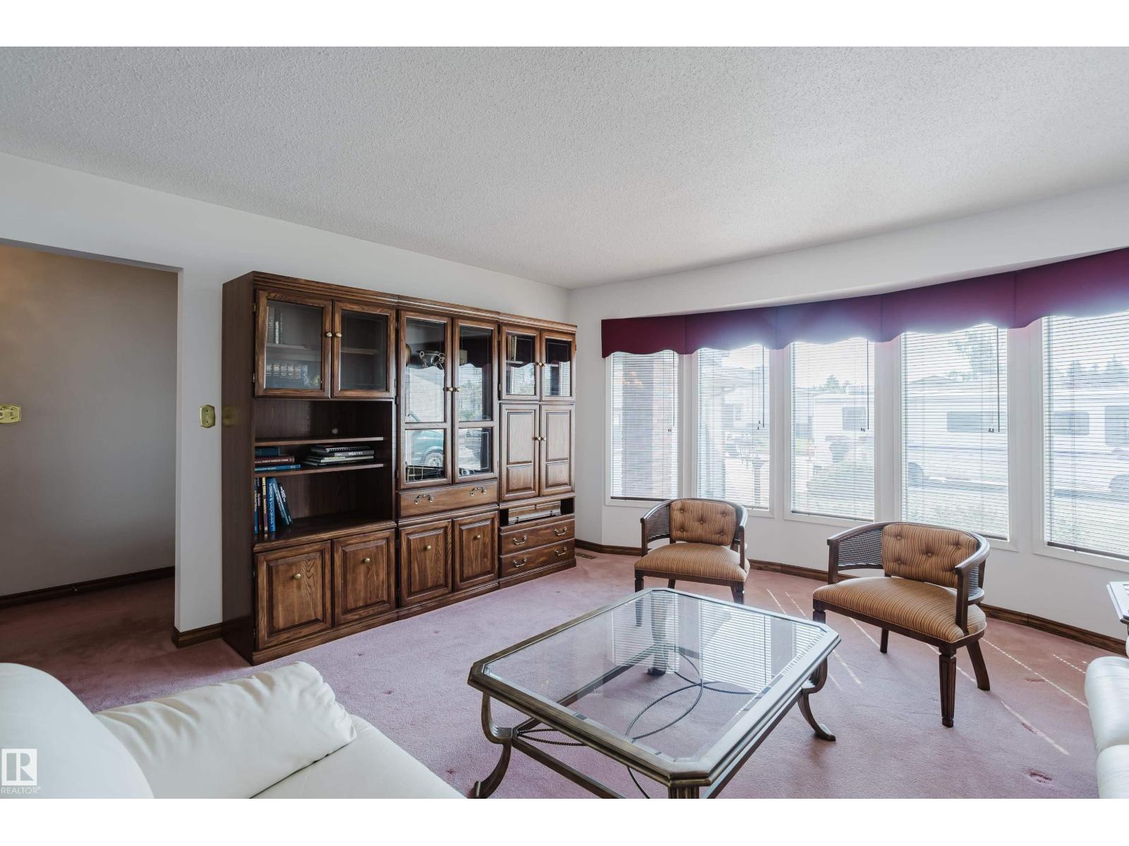 Photo 30 of 17021 108 St Nw, Edmonton AB