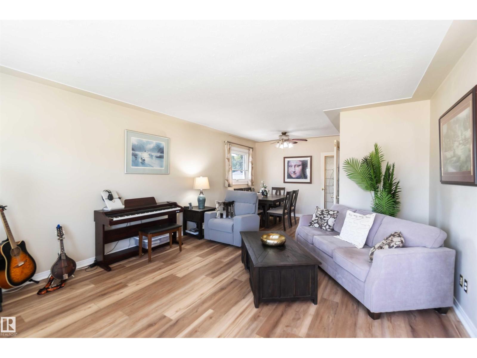 Photo 5 of 12260 St Albert Tr Nw, Edmonton AB