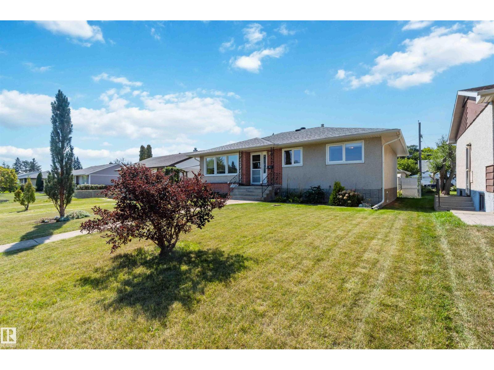 Photo 54 of 12260 St Albert Tr Nw, Edmonton AB