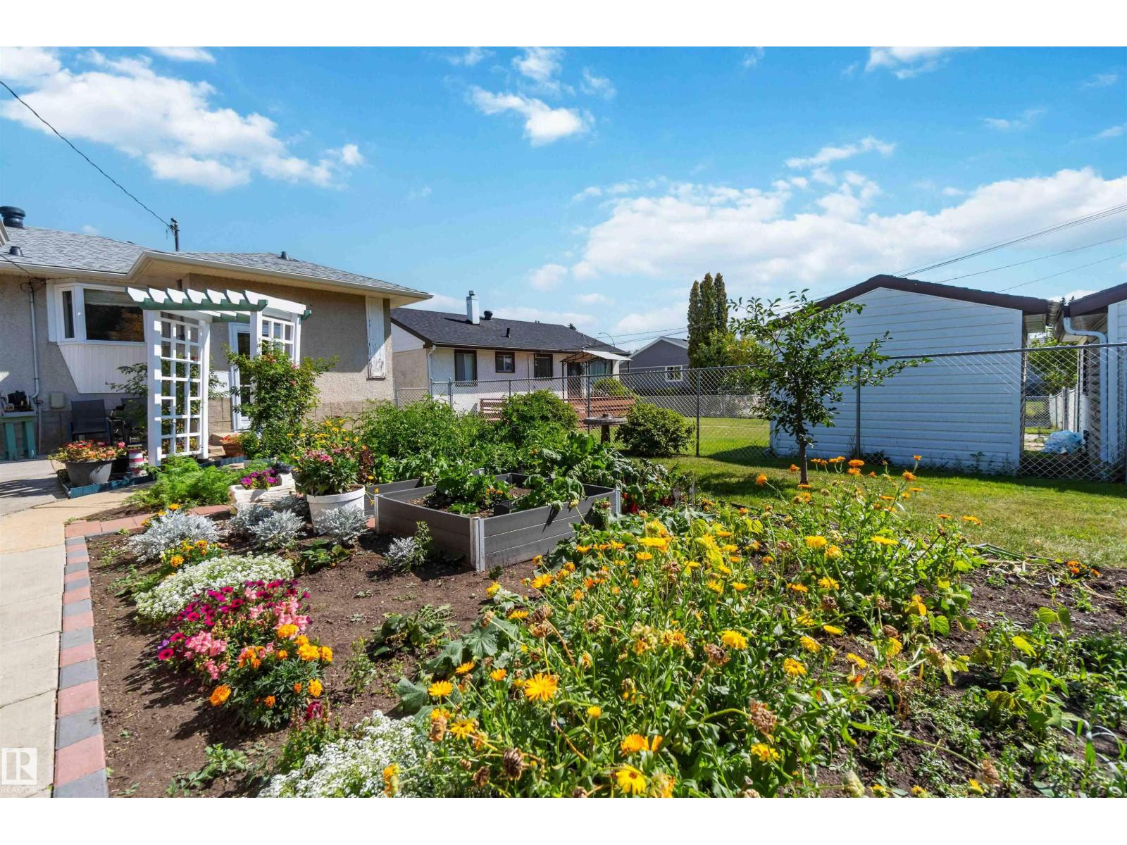 Photo 66 of 12260 St Albert Tr Nw, Edmonton AB