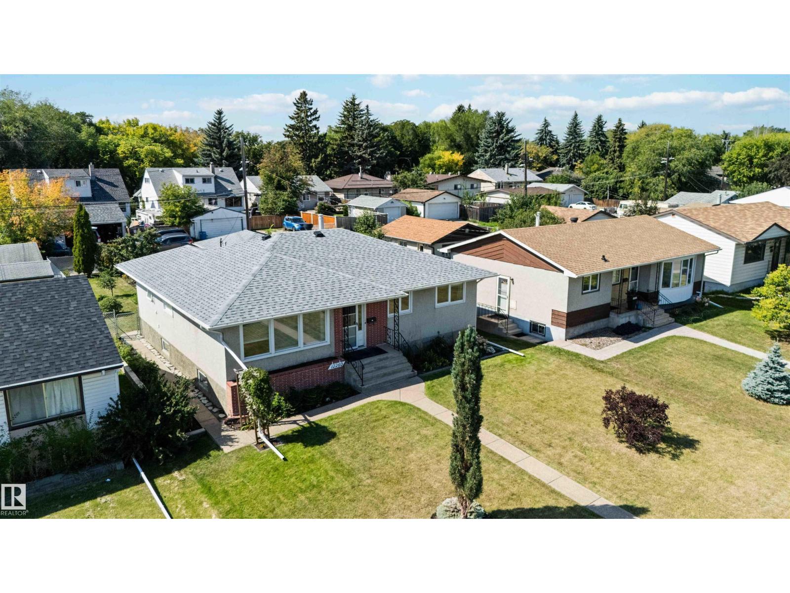 Photo 45 of 12260 St Albert Tr Nw, Edmonton AB