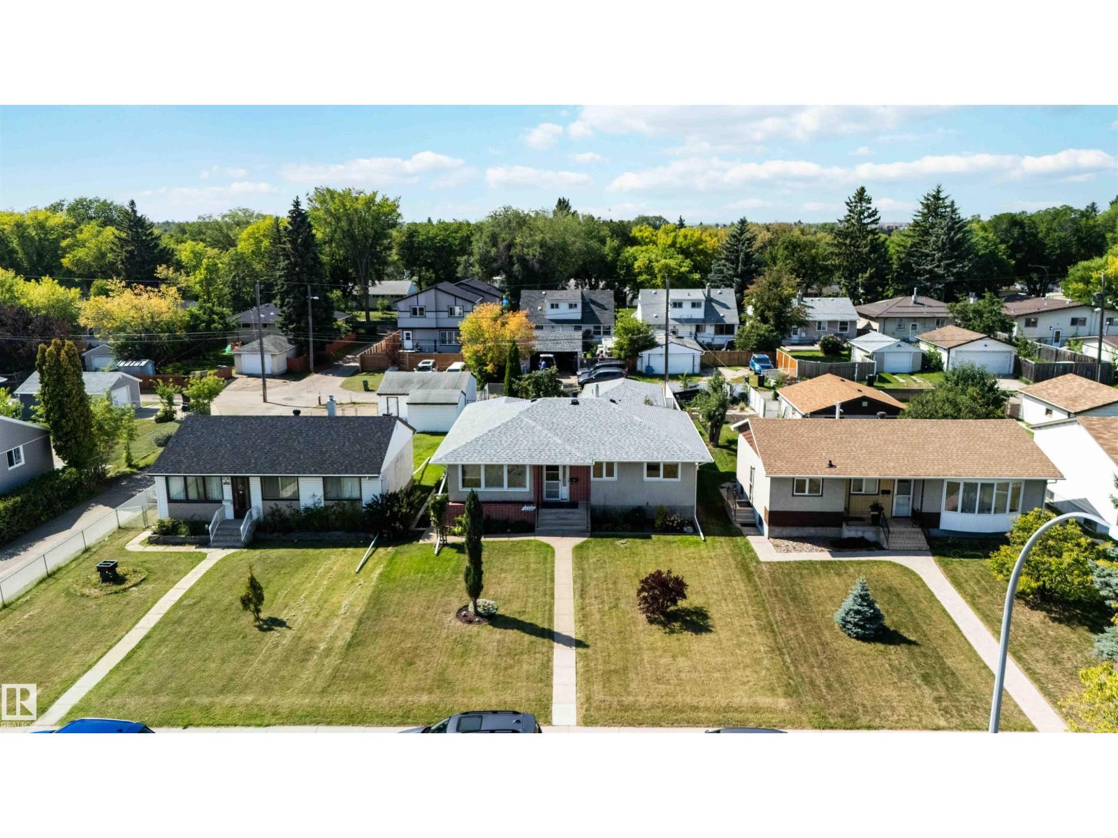 Photo 74 of 12260 St Albert Tr Nw, Edmonton AB
