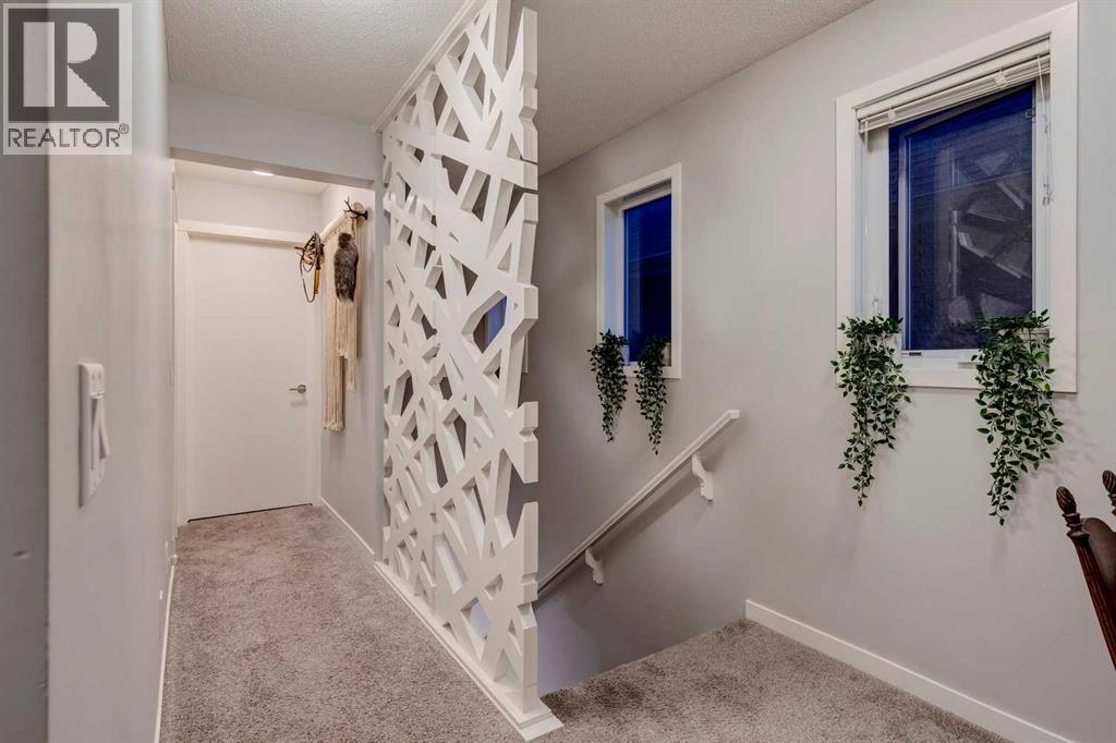 Photo 20 of 205 Copperpond Parade Se, Calgary AB