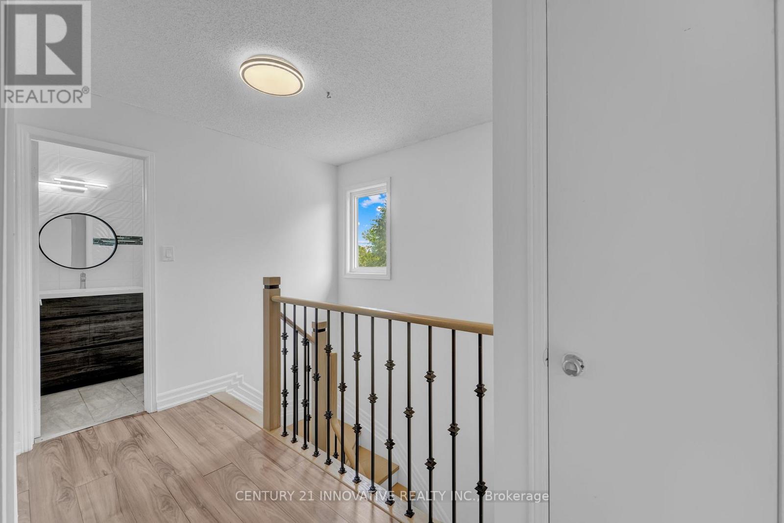 Photo 15 of 10 Blake Court, Ajax ON