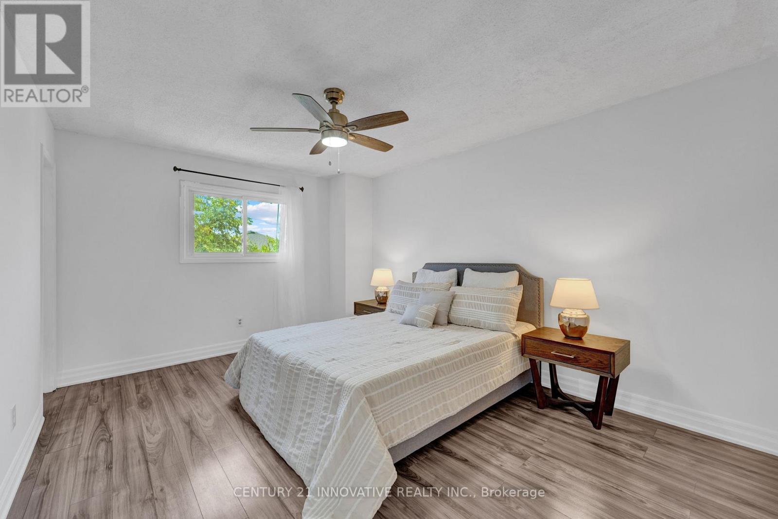 Photo 35 of 10 Blake Court, Ajax ON