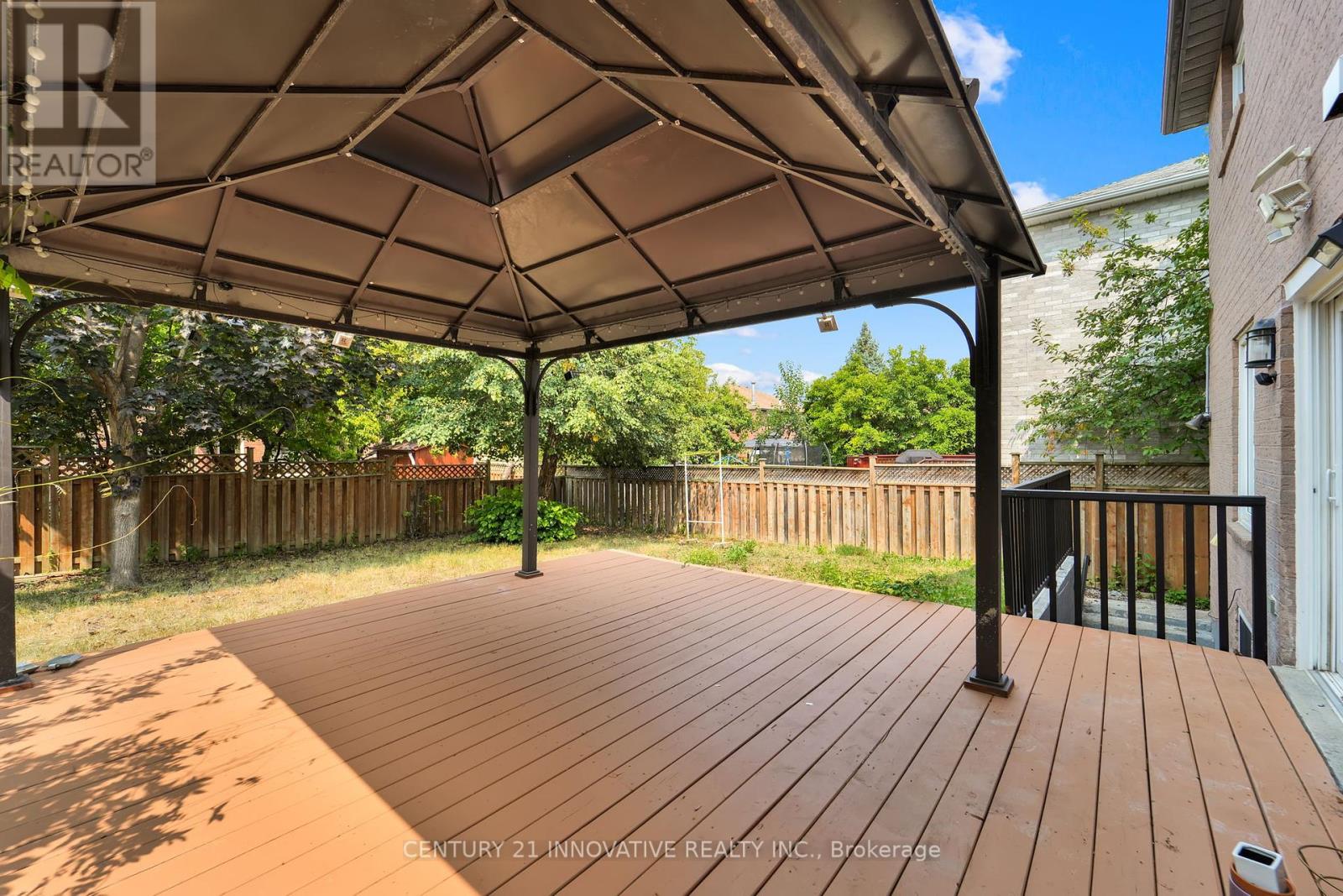 Photo 12 of 10 Blake Court, Ajax ON