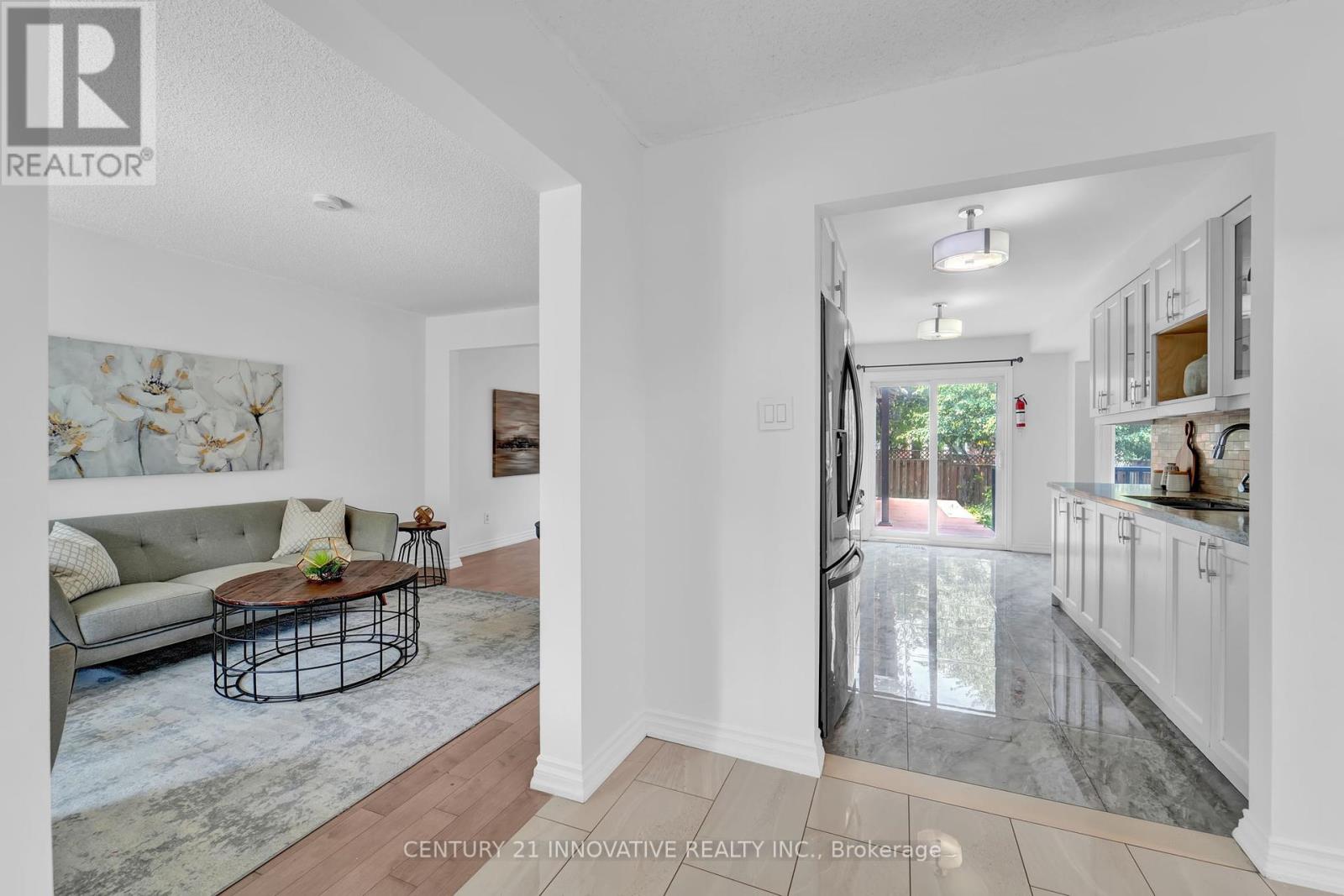 Photo 22 of 10 Blake Court, Ajax ON